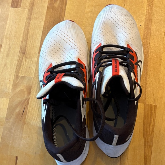 Nike Men's Size 10 Cleveland Browns Pegasus 38 - Picture 9 of 9